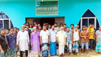 নোয়াপাতন বায়তুন নুর জামে মসজিদের ভূমি উদ্ধারের দাবীতে মানববন্ধন